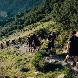 Der pco Gipfelsturm - Die Wandergruppe auf dem Weg zu ihrem Ziel